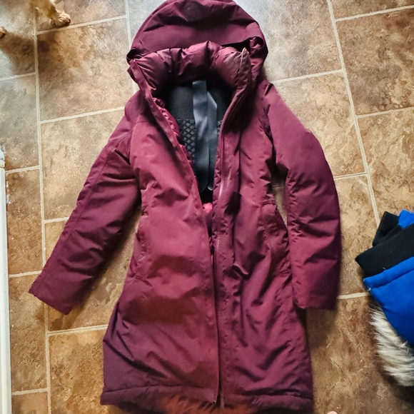 Lululemon Snow Warrior Jacket - Picture 1 of 3